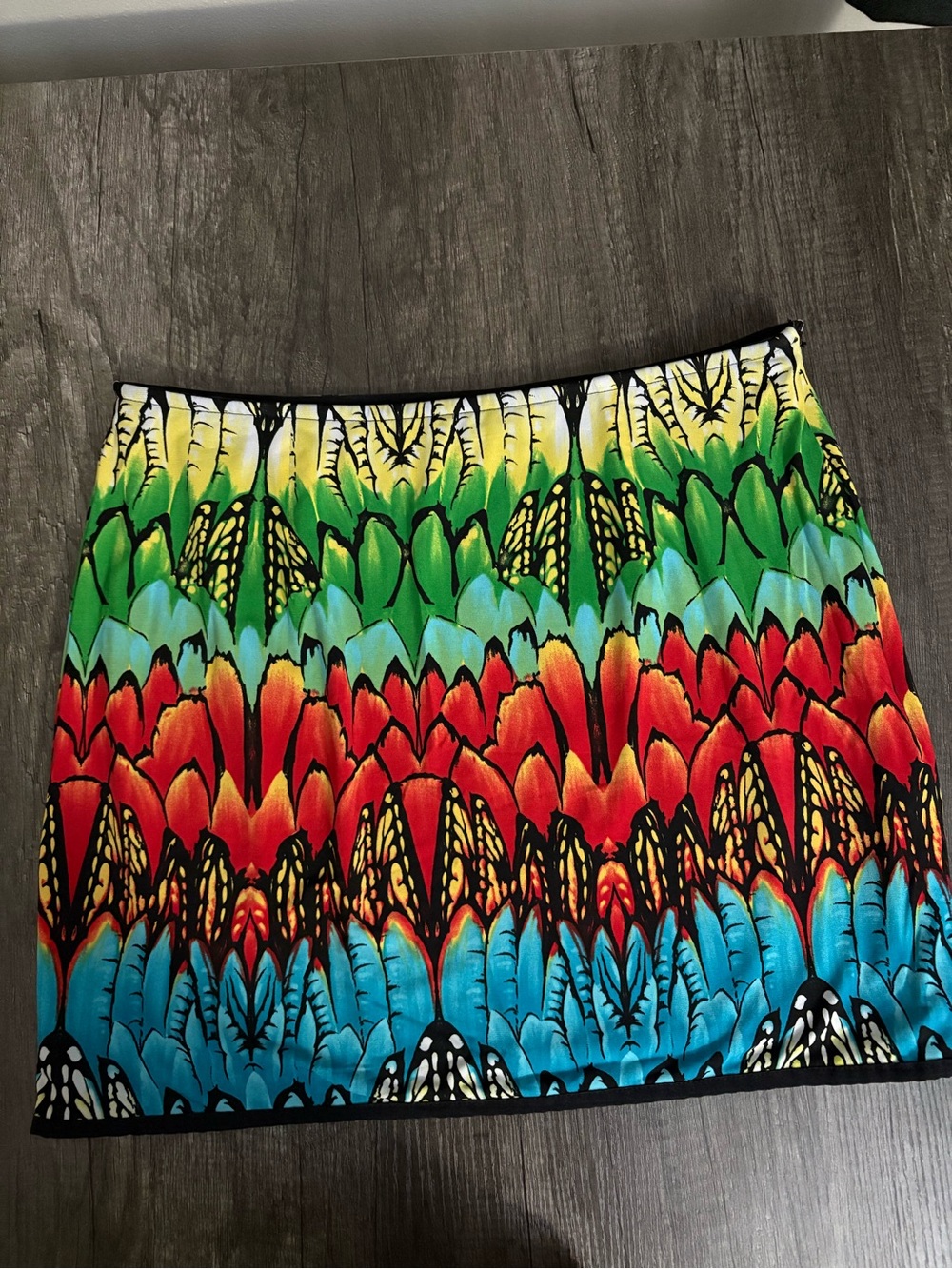 Colorful Feather-Print Mini Skirt - Red Green Blue Yellow by Linda Segal